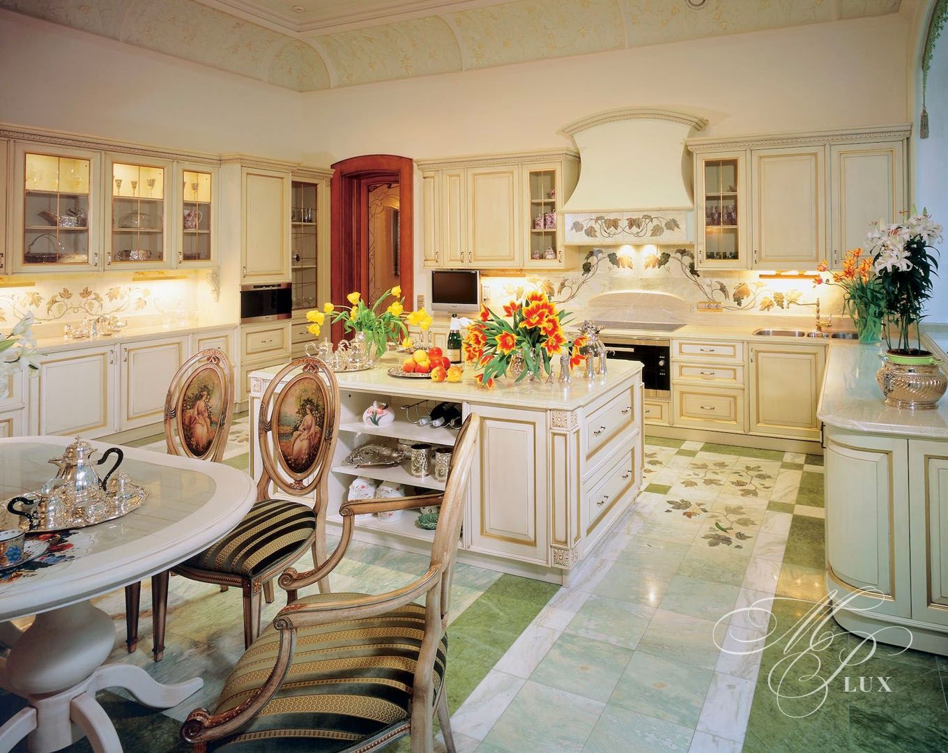 Николина Гора красивая кухня