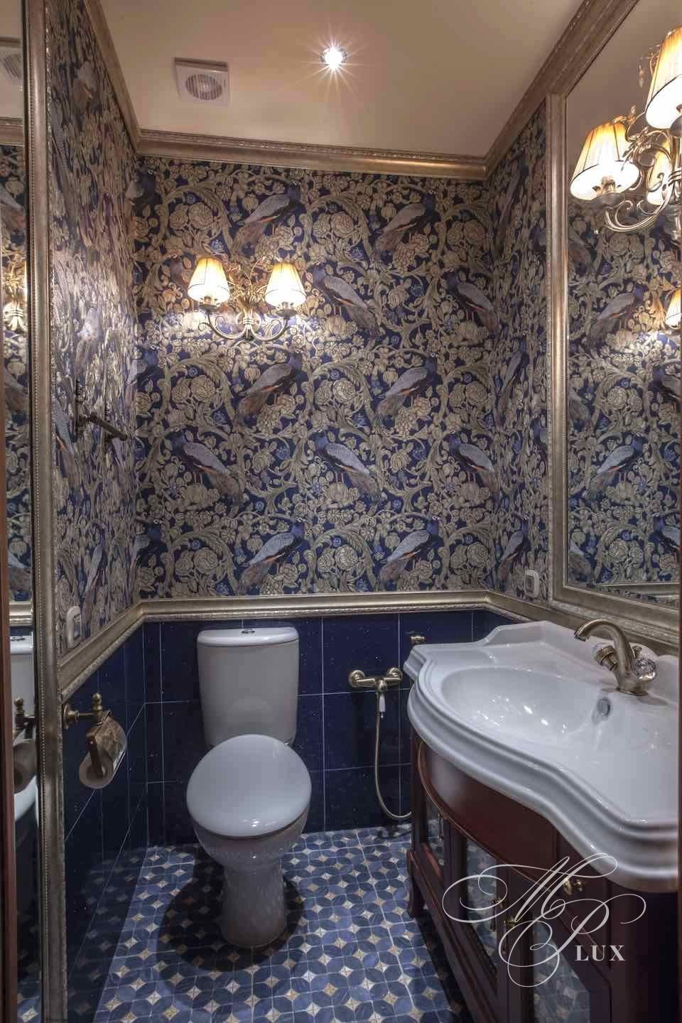 дизайн ванной комнаты синий